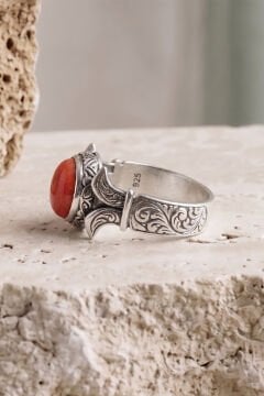 Yan Oval Katre Model Mercan Taşlı Gümüş Erkek Yüzük