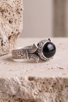 Yan Oval Katre Model Oniks Taşlı Gümüş Erkek Yüzük