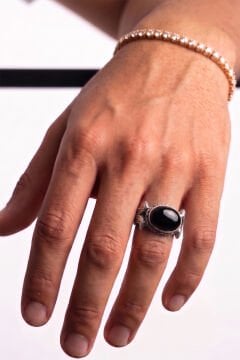 Yan Oval Katre Model Oniks Taşlı Gümüş Erkek Yüzük