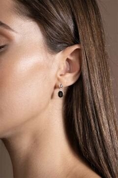 Oniks Taşlı Minimal Gümüş Kadın Küpe