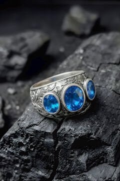 Kalem İşçiliği Özel Tasarım Üç Taş Safir Zirkon Taşlı Gümüş Yüzük