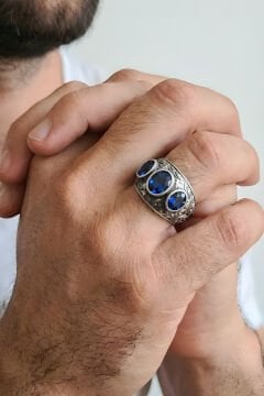 Kalem İşçiliği Özel Tasarım Üç Taş Safir Zirkon Taşlı Gümüş Yüzük