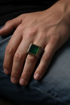 Kare Model Yeşil Akik Taşlı Gümüş Yüzük