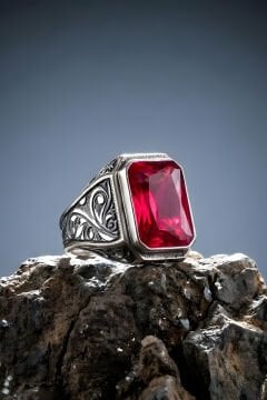 Erzurum Kalem İşçiliği Nakkaş Model Yakut Zirkon Taşlı Erkek Yüzük