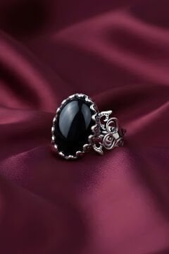 El İşçiliği Özel Tasarım Oniks Taşlı Kadın Yüzük