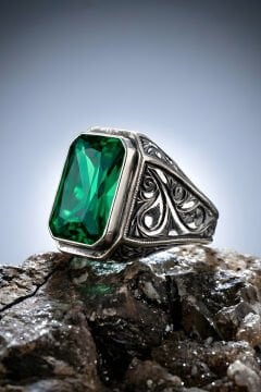 Erzurum Kalem İşçiliği Nakkaş Model Zümrüt Zirkon Taşlı Erkek Yüzük
