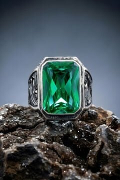 Erzurum Kalem İşçiliği Nakkaş Model Zümrüt Zirkon Taşlı Erkek Yüzük