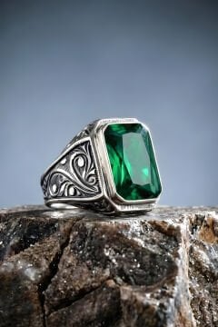 Erzurum Kalem İşçiliği Nakkaş Model Zümrüt Zirkon Taşlı Erkek Yüzük
