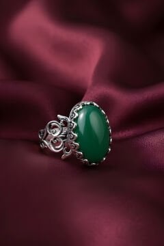 El İşçiliği Özel Tasarım Yeşil Akik Taşlı Kadın Yüzük