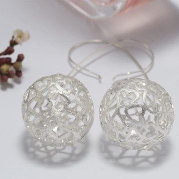 Kalpli Top Gümüş Küpe