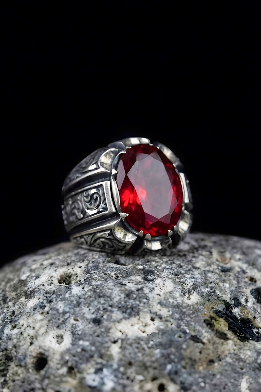 Erzurum Kalemkar Usta İşçiliği Yakut Zirkon Taşlı Erkek Yüzük