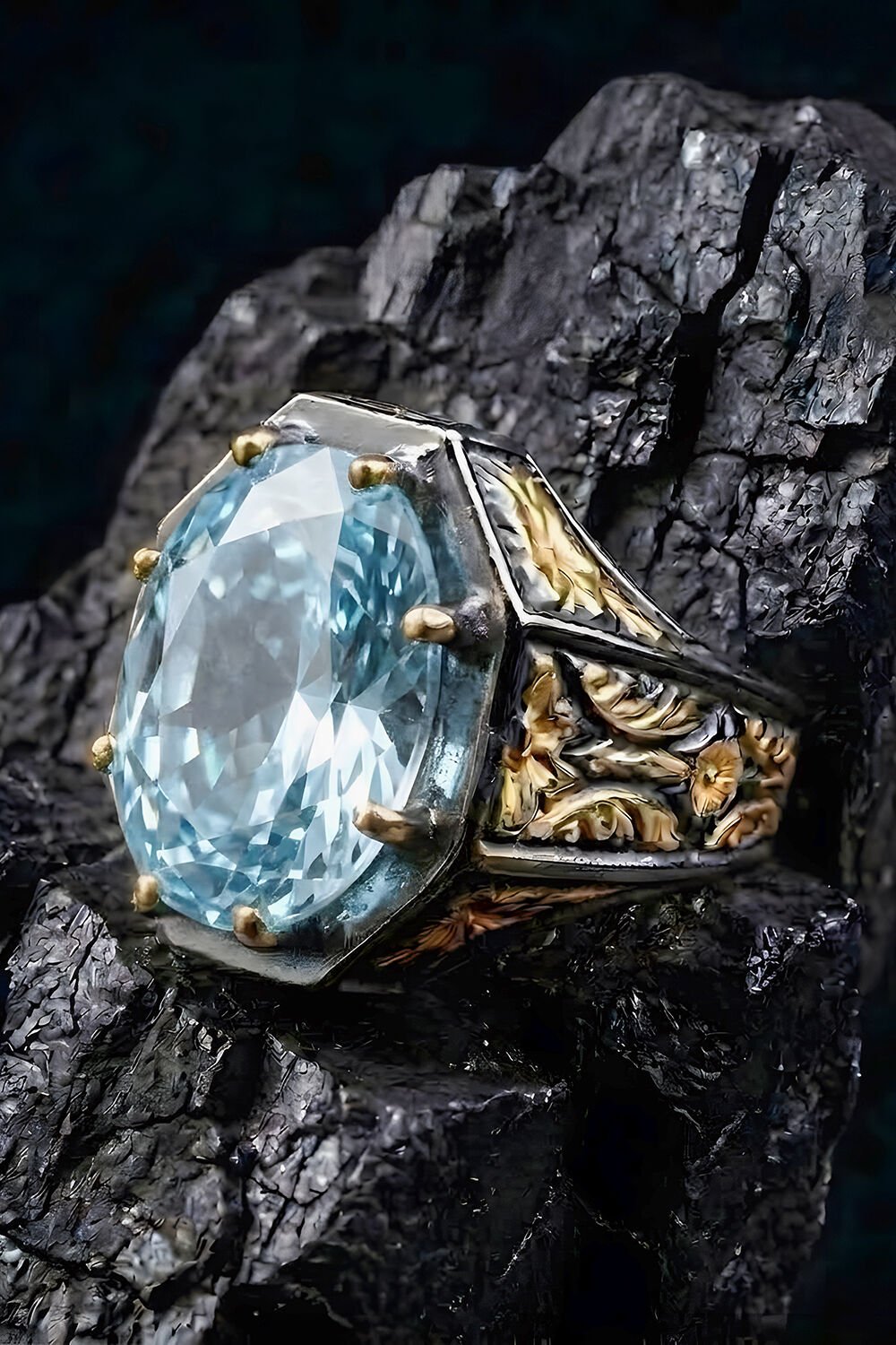 Siyah Rodaj ve Altın Kaplama Akuamarin Zirkon Taşlı Gümüş Yüzük