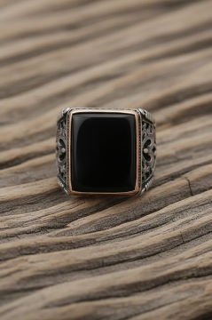 Büyük Boy Dikdörtgen Model Oniks Taşlı Yüzük