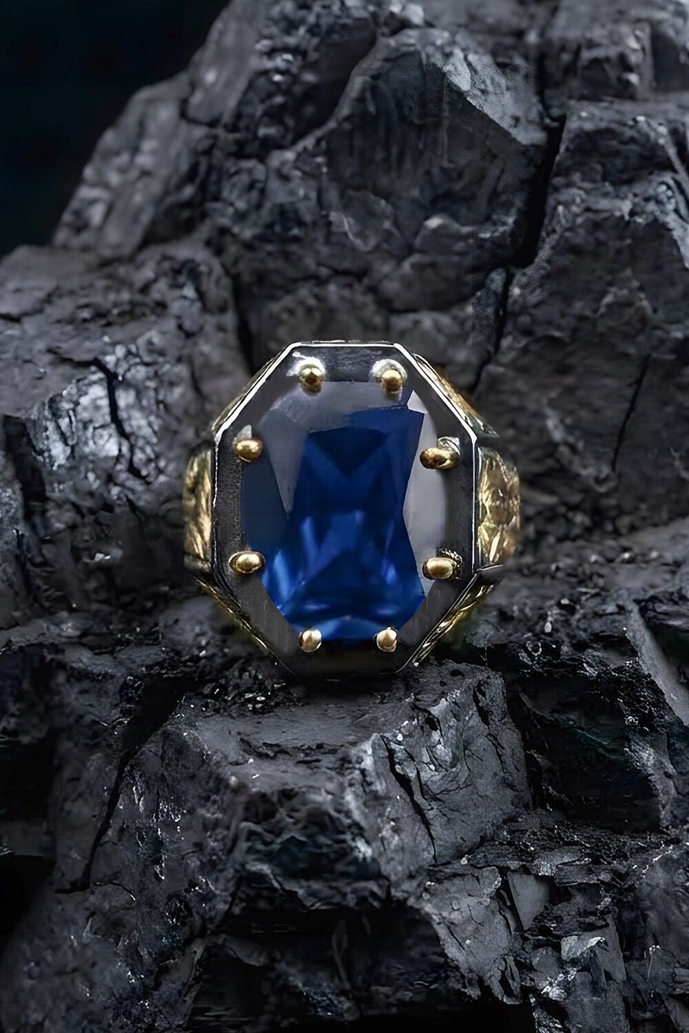 Siyah Rodaj ve Altın Kaplama Safir Zirkon Taşlı Gümüş Yüzük