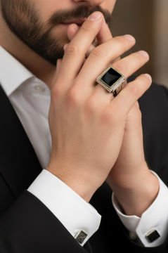 Oniks Taşlı Dikdörtgen Model Kalem İşleme Yüzük