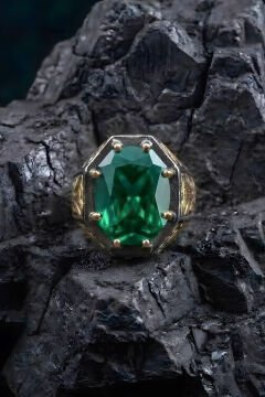 Siyah Rodaj ve Altın Kaplama Zümrüt Zirkon Taşlı Gümüş Yüzük