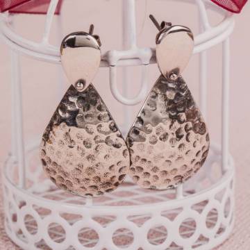 Taşsız Damla Model El İşi Gümüş Küpe