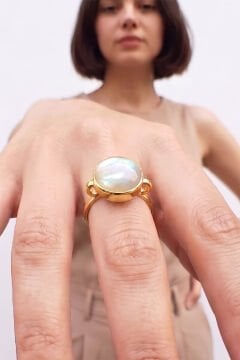 Luna Model Doğal Sedef Taşlı Gümüş Kadın Yüzük 11 - Altın Rengi