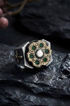 Stres Çarkı Model Yeşil Zirkon Taşlı Gümüş Yüzük