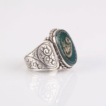 Yeşil Akik Üzeri Vav Kazıma El İşi Gümüş Yüzük