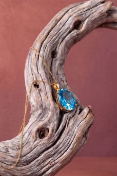 Tek Taş Model Mavi Topaz Renk Zirkon Taşlı Gümüş Kadın Kolye Altın Rengi