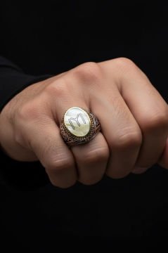 Sedef Taşı Üzerine Kayı Boyu Arması Gümüş Yüzük