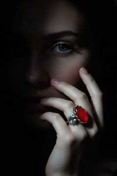 Yonca Model Akik Taşlı El İşi Gümüş Yüzük