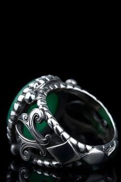 Yeşil Akik Taşlı El İşi Zambak Desenli Gümüş Yüzük