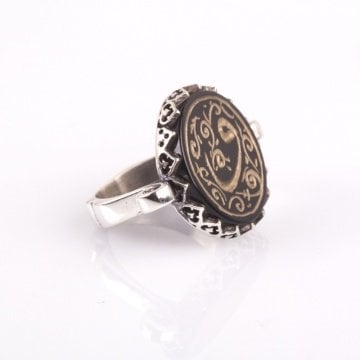 Oniks Taşı Üzerine Kazıma El İşi Gümüş Yüzük