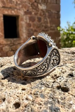 Kalem İşleme Desenli Oniks Taşlı Gümüş Erkek Yüzük