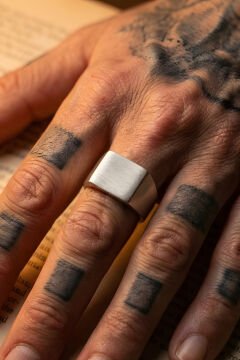 Mat Kare Model Gümüş Erkek Şövalye Yüzüğü