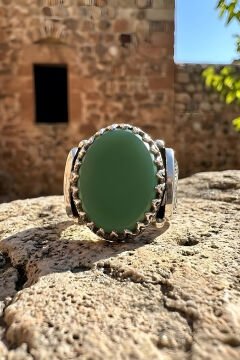 Kalem İşleme Desenli Yeşil Akik Taşlı Gümüş Erkek Yüzük