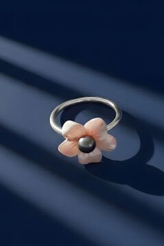 Sedefi Bahar Model Sedef Ve Siyah İnci Taşlı Minimal Kadın Yüzük