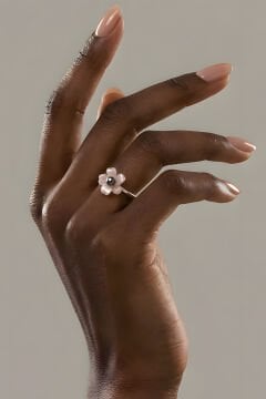 Sedefi Bahar Model Sedef Ve Siyah İnci Taşlı Minimal Kadın Yüzük