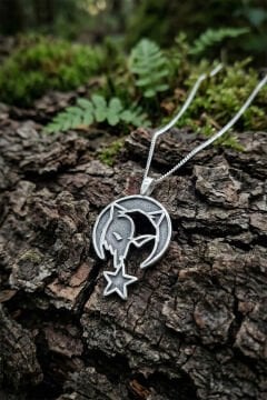 Ay Yıldız İçine Kurt Model Gümüş Kolye