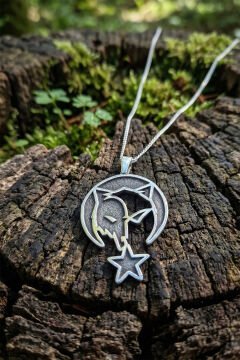 Ay Yıldız İçine Kurt Model Gümüş Kolye