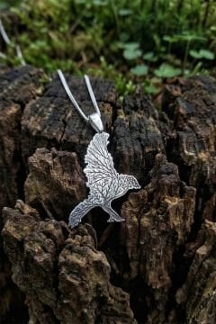 Kuzgun Model Hayat Ağacı İşlemeli Unisex Gümüş Kolye