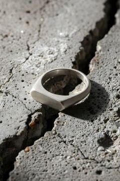 Yatay Altıgen Minimal Gümüş Erkek Şövalye Yüzüğü