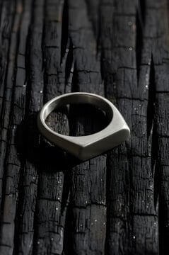 Yatay Altıgen Minimal Gümüş Erkek Şövalye Yüzüğü