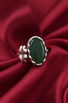 Yonca Model Yeşil Akik Taşlı El İşi Gümüş Yüzük