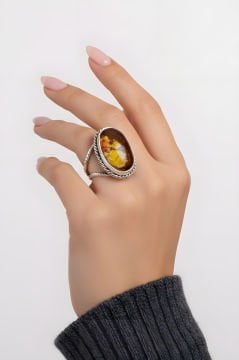 Damla Kehribar İçine Gül Oyma El İşi Gümüş Yüzük