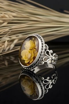 Damla Kehribar İçine Gül Oyma El İşi Gümüş Yüzük