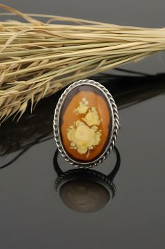 Damla Kehribar İçine Gül Oyma El İşi Gümüş Yüzük