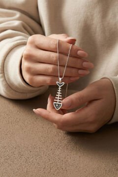 Balık Kılçığı Model Unisex Gümüş Kolye