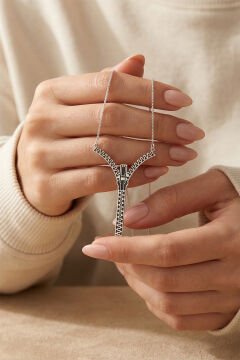 Fermuar Model Gümüş Unisex Kolye