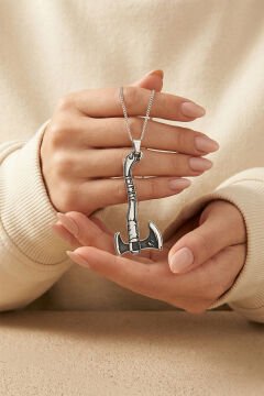 Savaşçı Baltası Gümüş Erkek Kolye