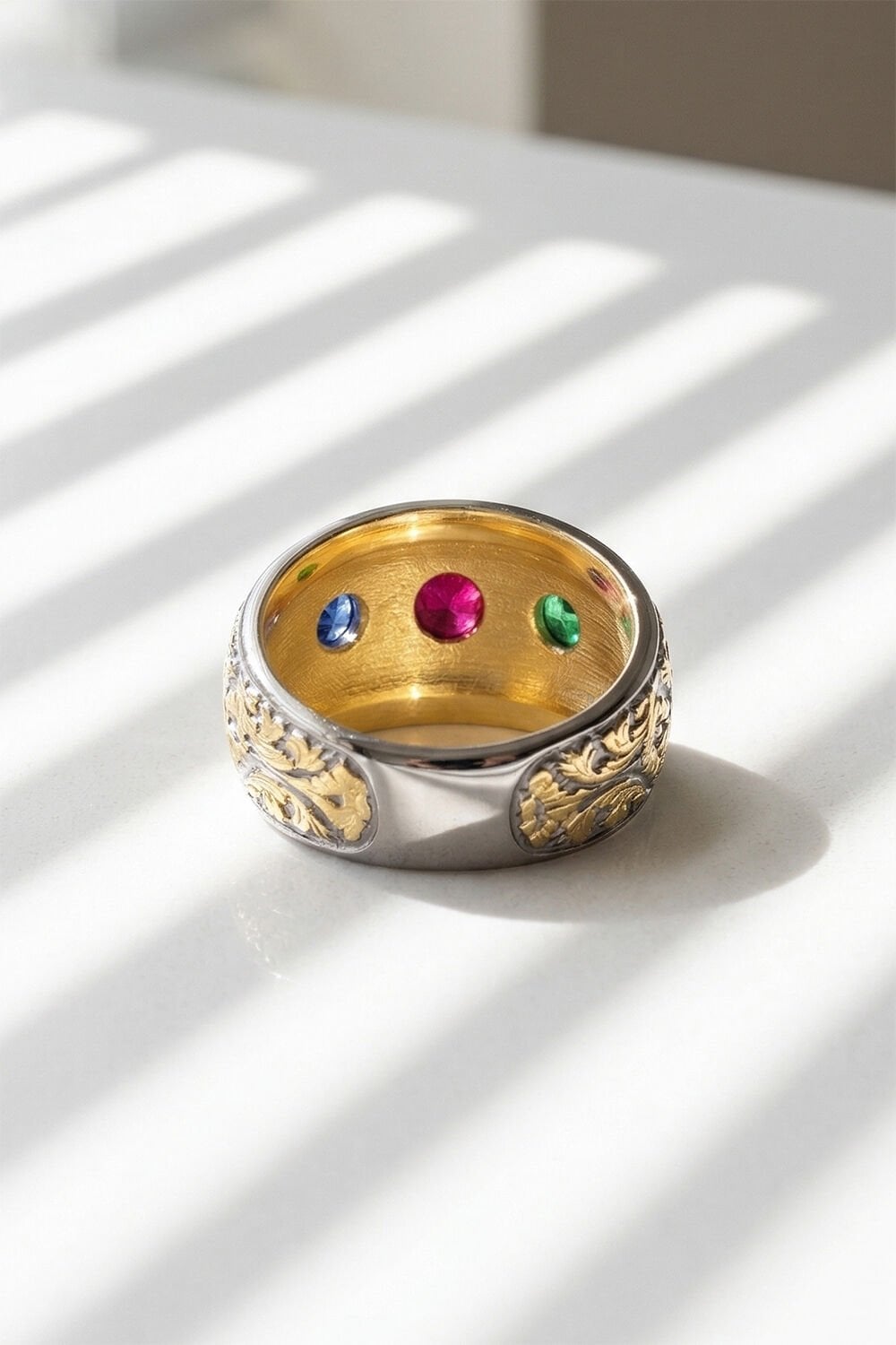 Karışık Renk Zirkon Özel Tasarım Siyah Rodaj Kaplamalı Üç Taşlı Gümüş Yüzük