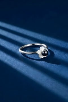 Kardelen Model Sedef Ve Siyah İnci Taşlı Minimal Kadın Yüzük