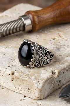 Kadim Model El İşi Oniks Taşlı Gümüş Yüzük