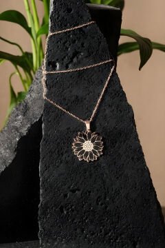 Papatya Model Siyah Mineli Gümüş Kolye Rose Rengi